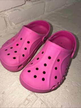Big Kids crocs size J 3 used condition tons of life